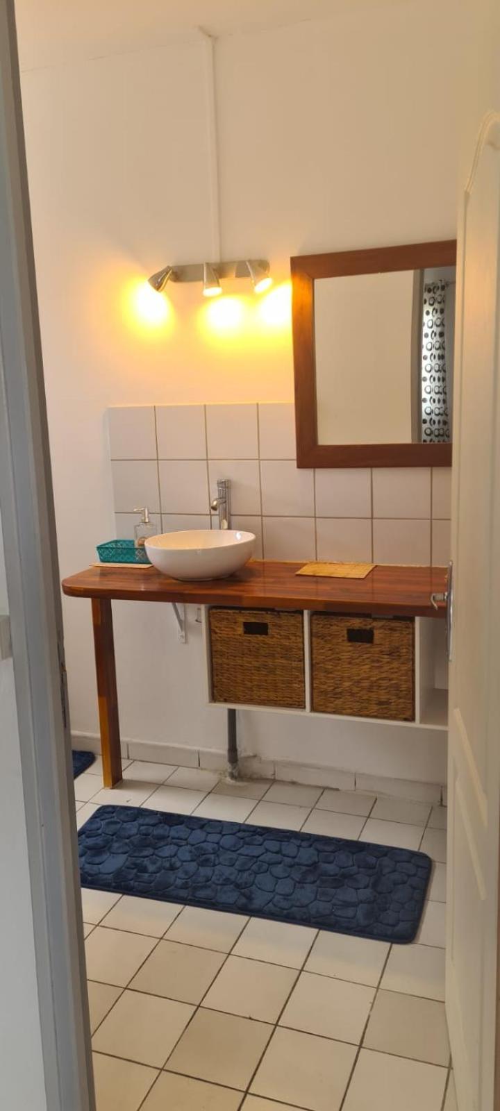 Paradies Caraibes I Les Abymes Luaran gambar